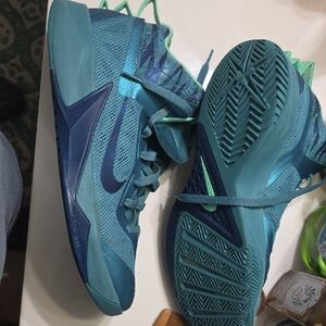 Nike Teal and Aqua Sneakers